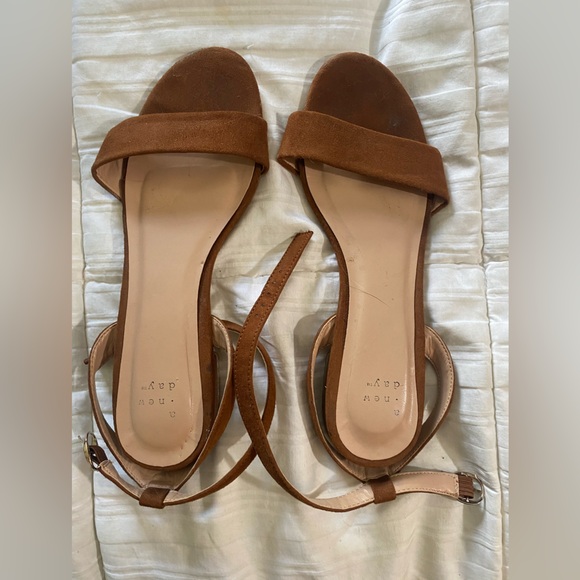A New Day - Target Flat Sandals - Picture 1 of 3